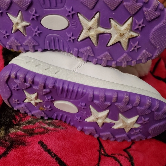 Girls Snow Boots - Picture 2 of 4